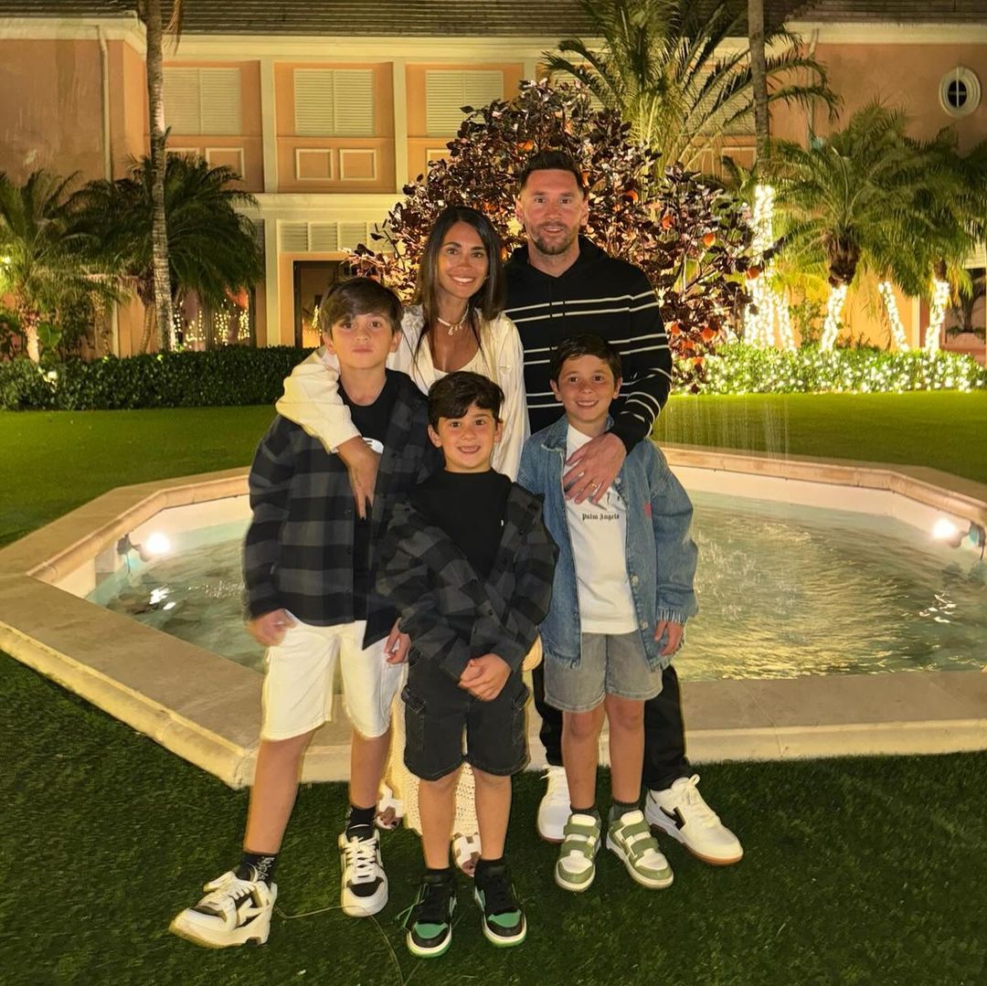 梅西:在家里我就是一个非常普通的人,我会管教孩子会和他们玩